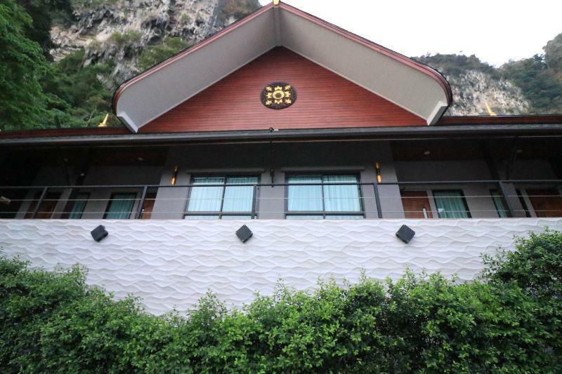 The Scene Cliff View Villas By Swiss-Belhotel Krabi town Eksteriør bilde